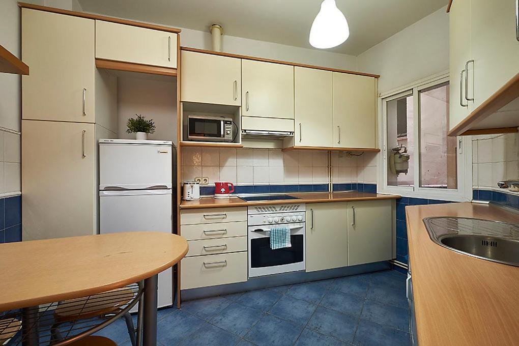 Santo Domingo Rooms Madrid Extérieur photo