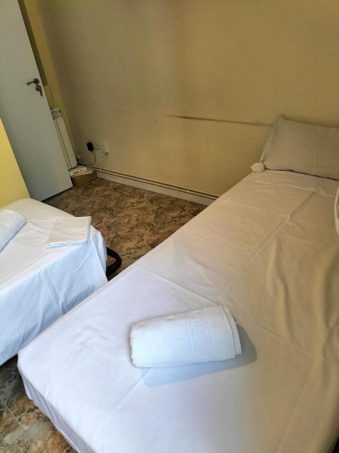 Santo Domingo Rooms Madrid Extérieur photo