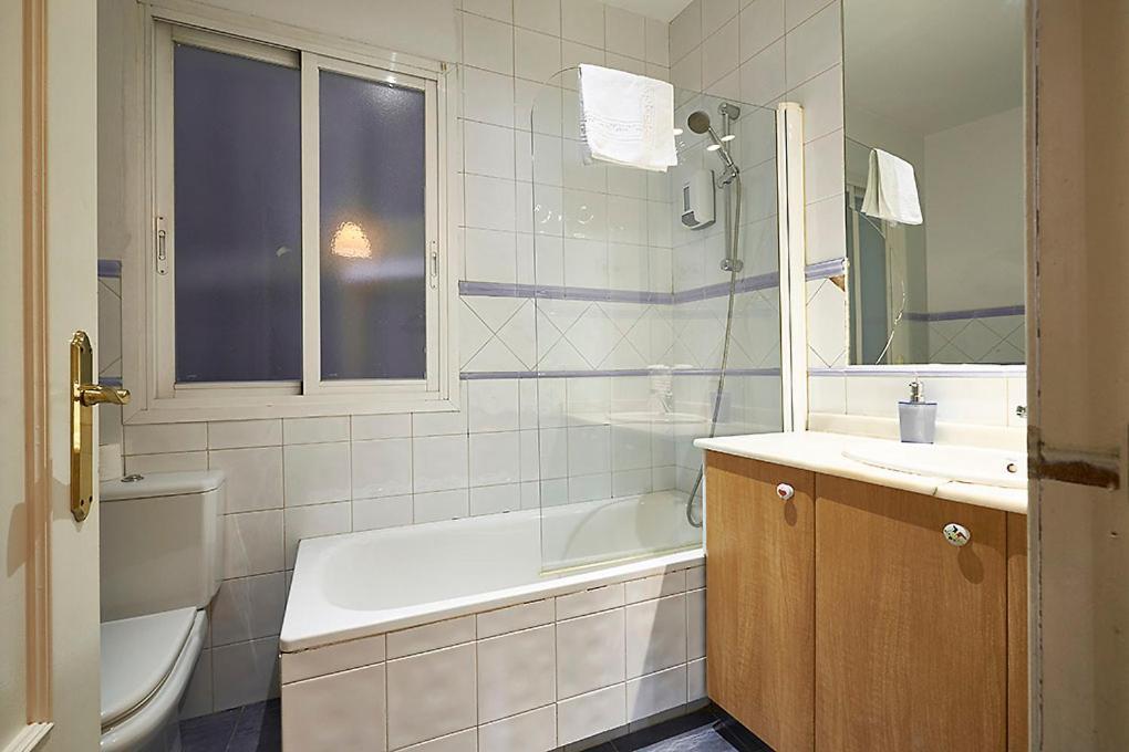 Santo Domingo Rooms Madrid Extérieur photo